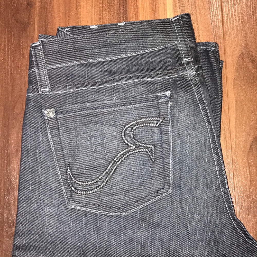 ROCK & REPUBLIC JAGUAR JEANS